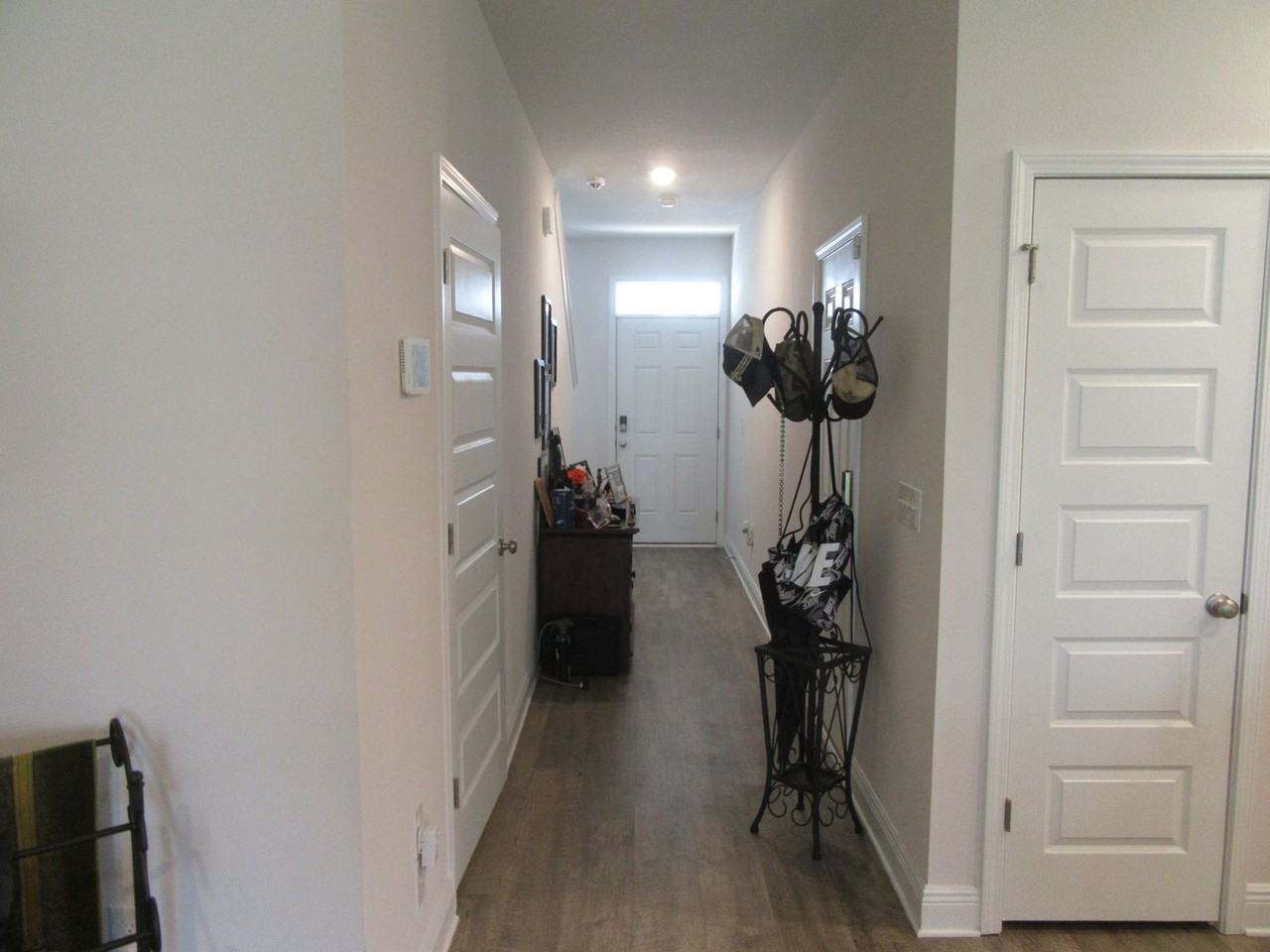 1622 Caleigh Ct - Photo 5 of 24