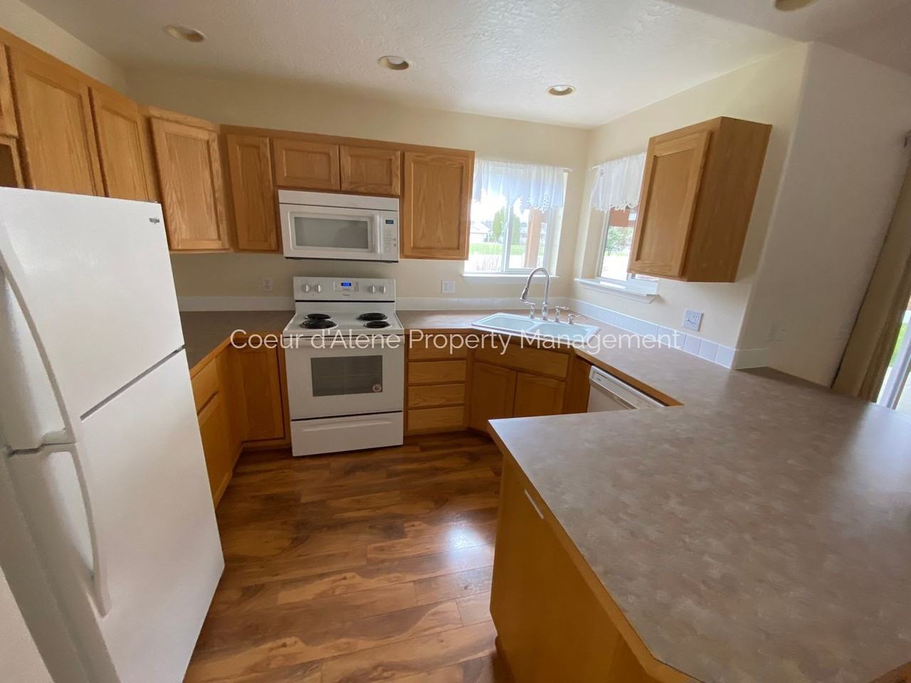 1292 N Marcasite Ct - Photo 4 of 12
