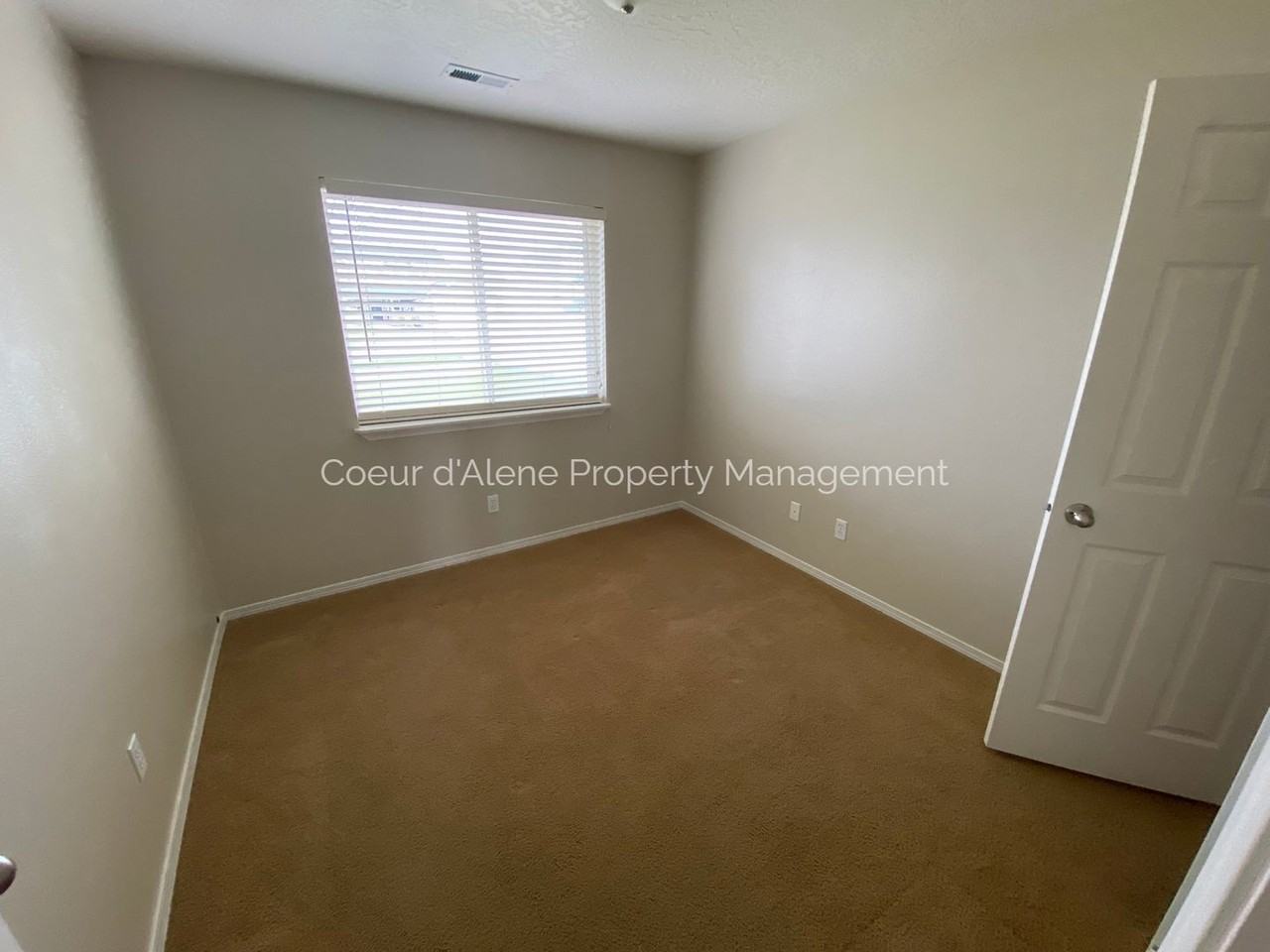 1292 N Marcasite Ct - Photo 7 of 12