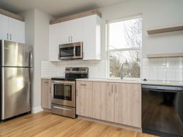 featured image of 436 Ne Stafford St #08