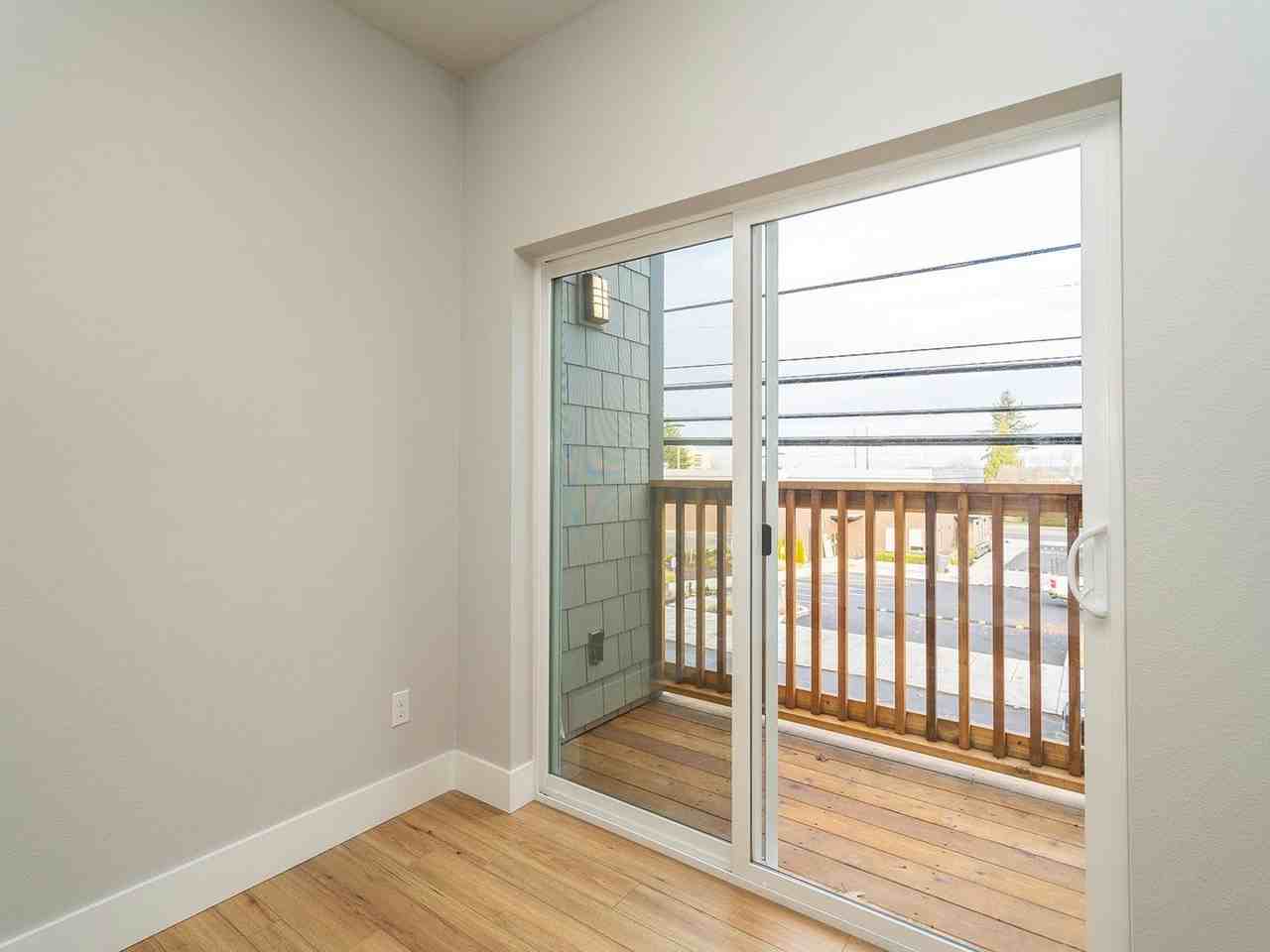 436 Ne Stafford St #08 - Photo 4 of 15