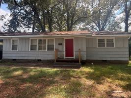 featured image of 715 Montclair Pl