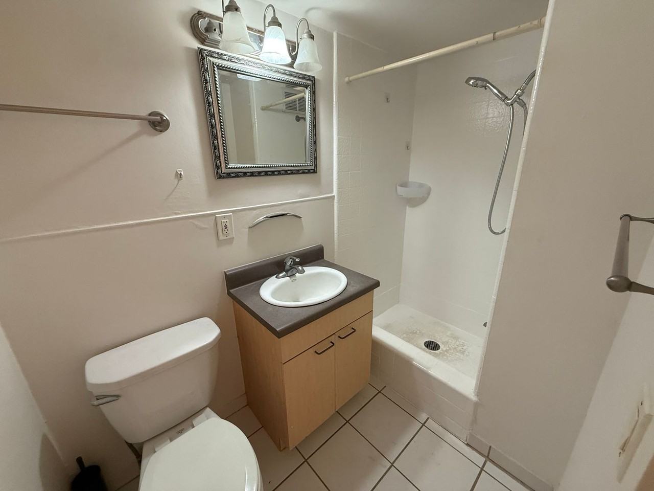 2442 Tusitala St #119 - Photo 5 of 6