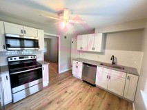427 Warfield Ave - Photo 1 of 1