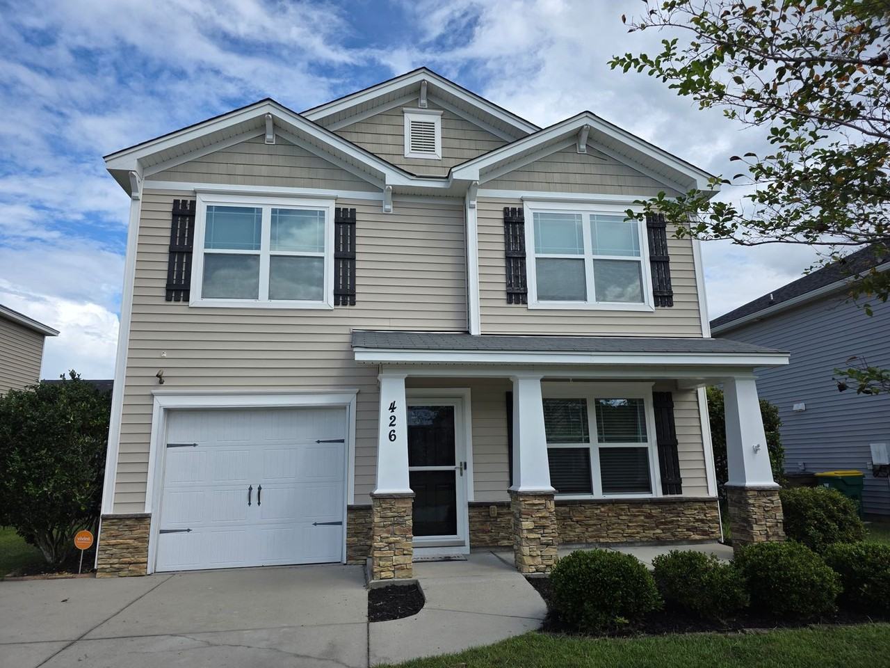 426 Lions Den Dr - Photo 2 of 27