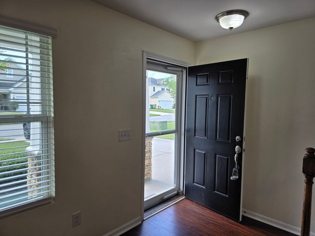 426 Lions Den Dr - Photo 5 of 27