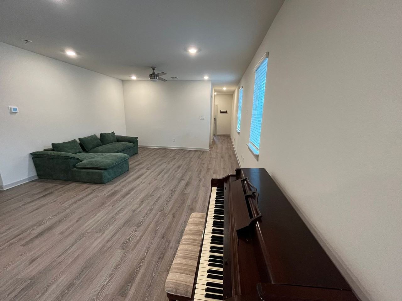 540 Wilshire Rd - Photo 3 of 10