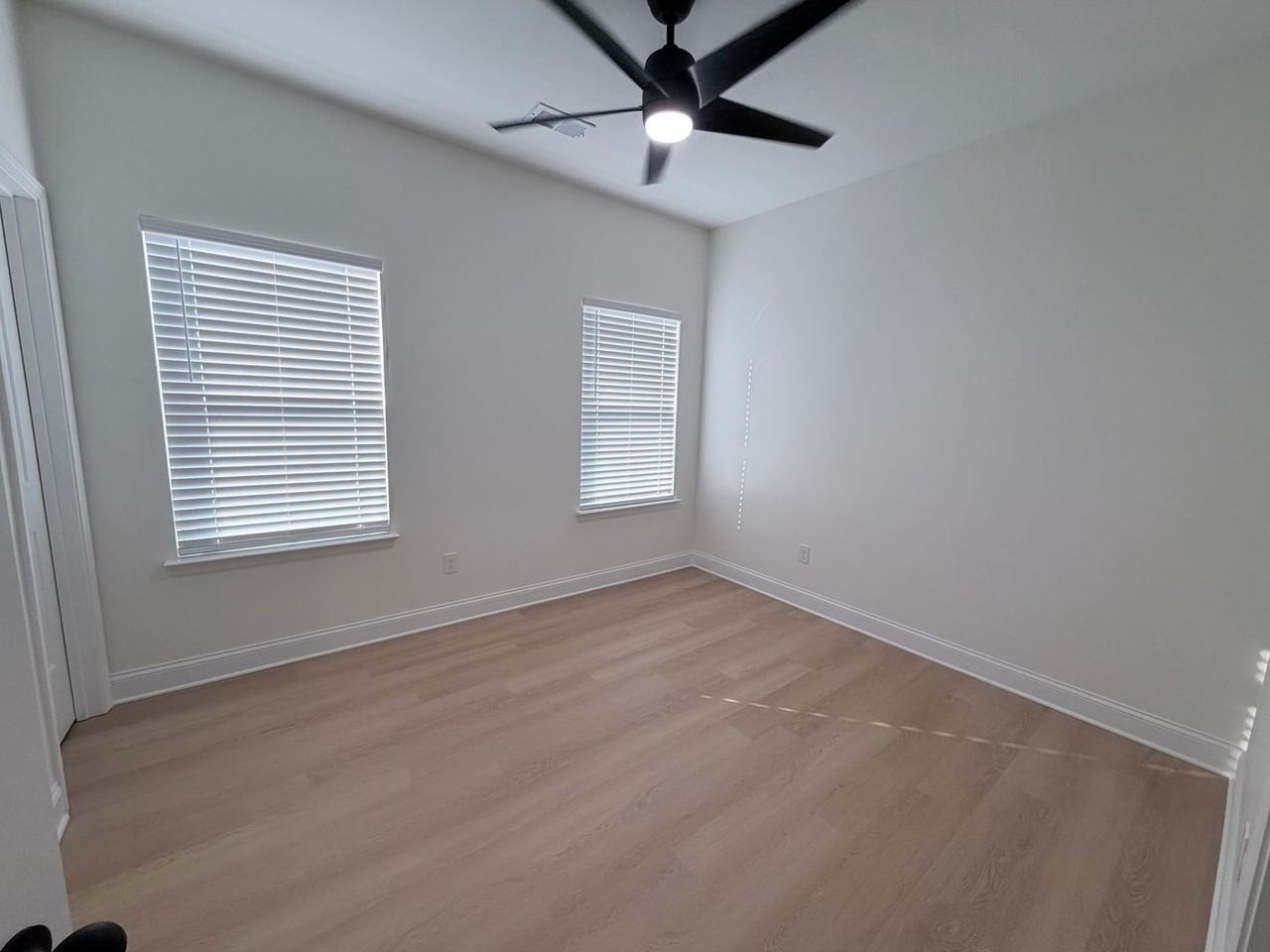 375 Old Winterville Rd - Photo 4 of 13