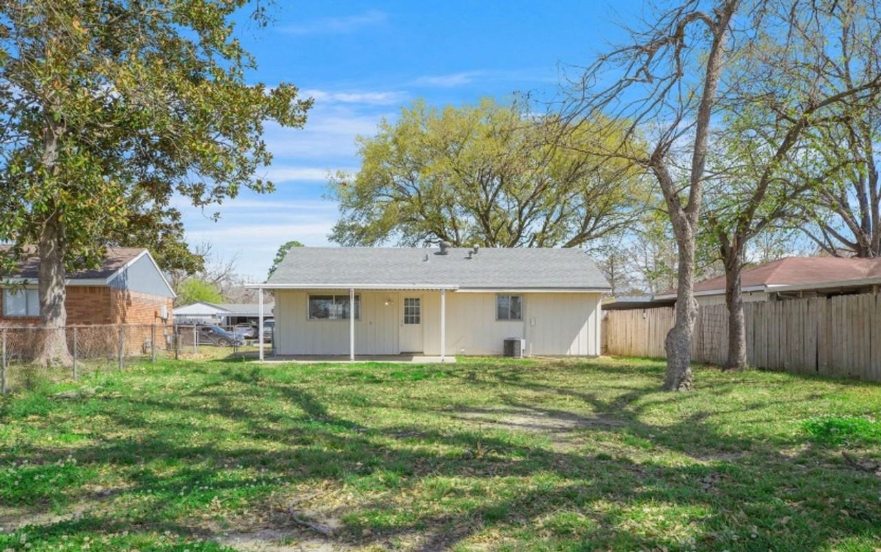 701 Churchill Dr - Photo 4 of 14