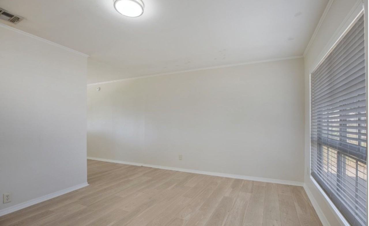 701 Churchill Dr - Photo 6 of 14