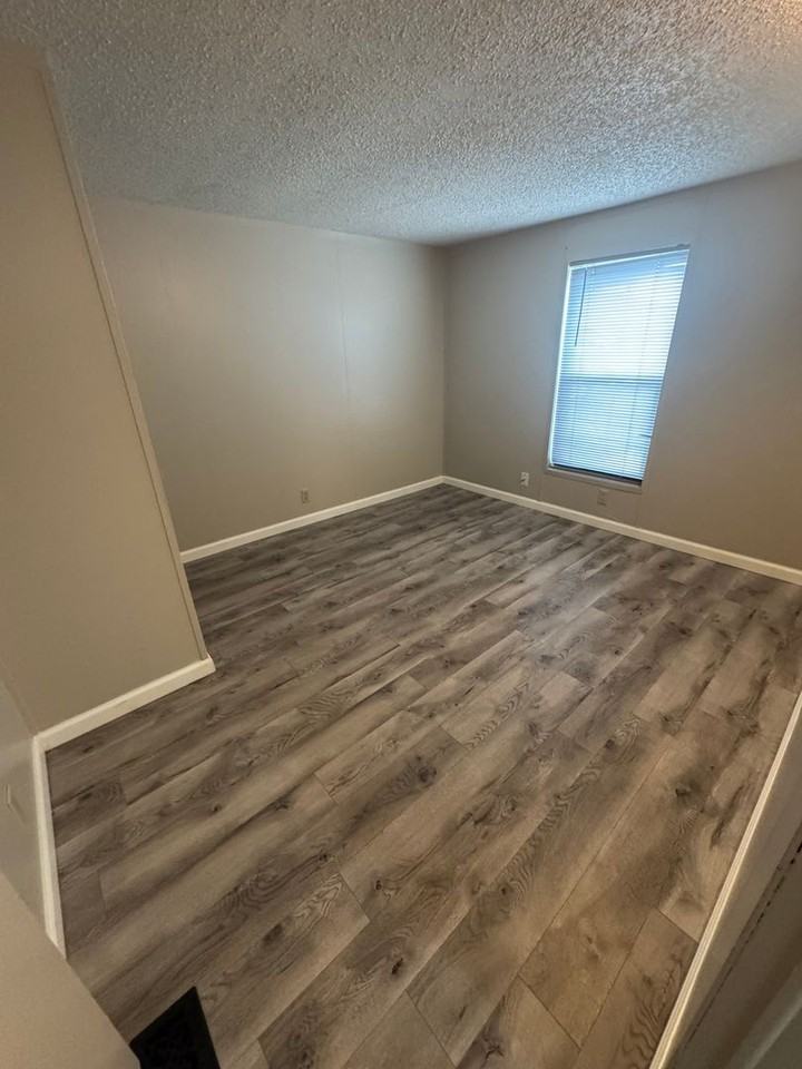2740 Rawhide St - Photo 2 of 7