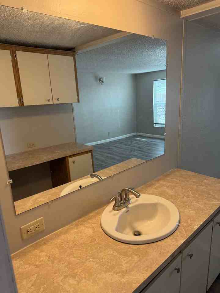 2740 Rawhide St - Photo 5 of 7