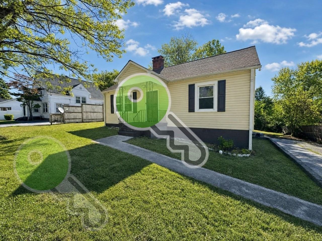 122 W Moody Ave - Photo 3 of 33