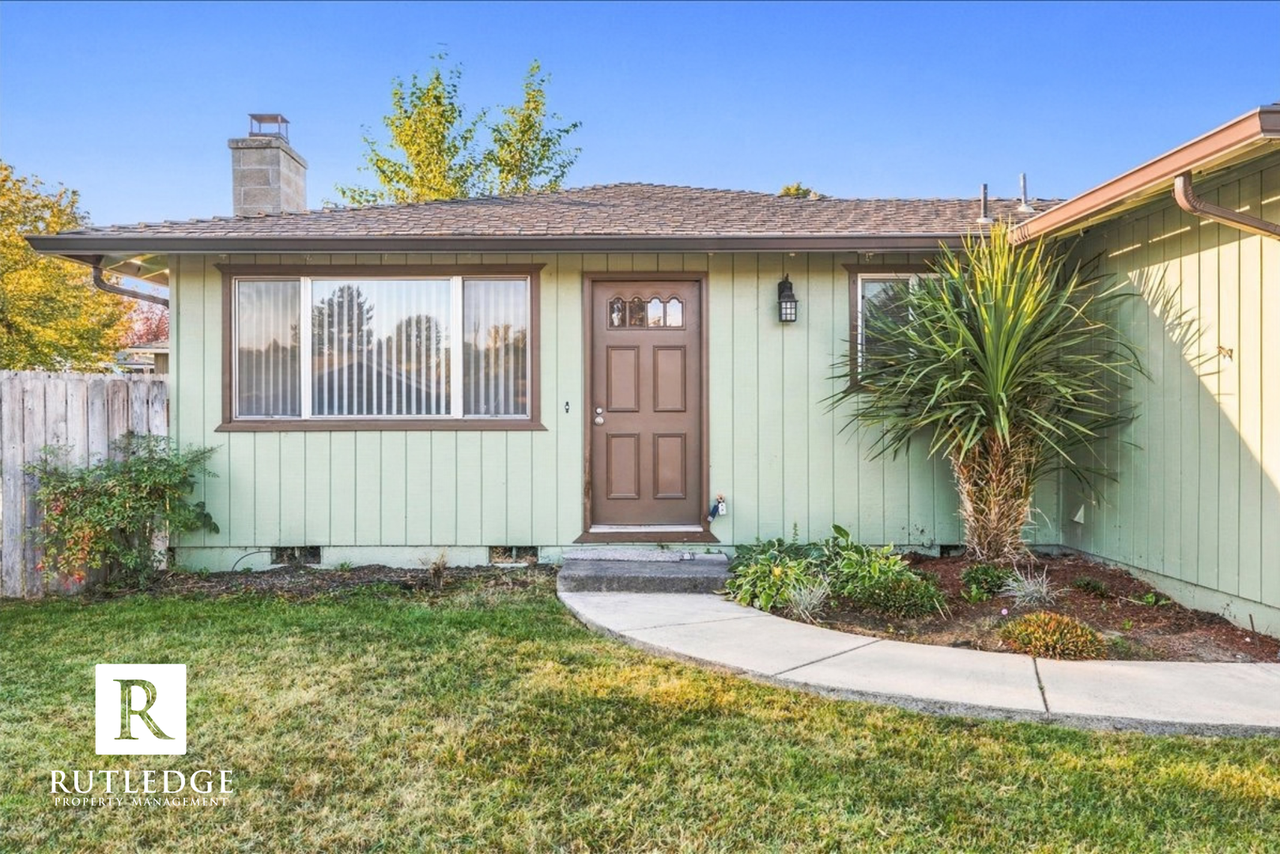 2934 Iris Cir - Photo 3 of 19