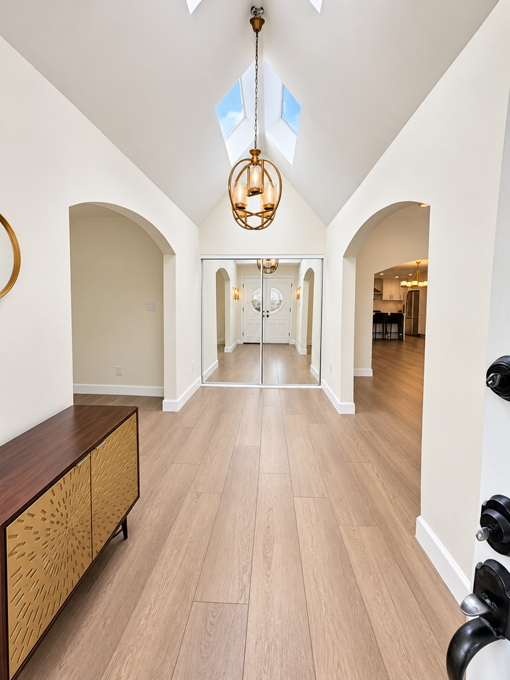 7214 Fallbrook Ave - Photo 3 of 26