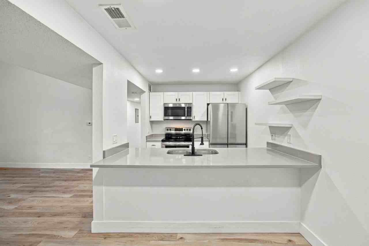 3141 3141 S Taramac Dr #208G - Photo 4 of 24