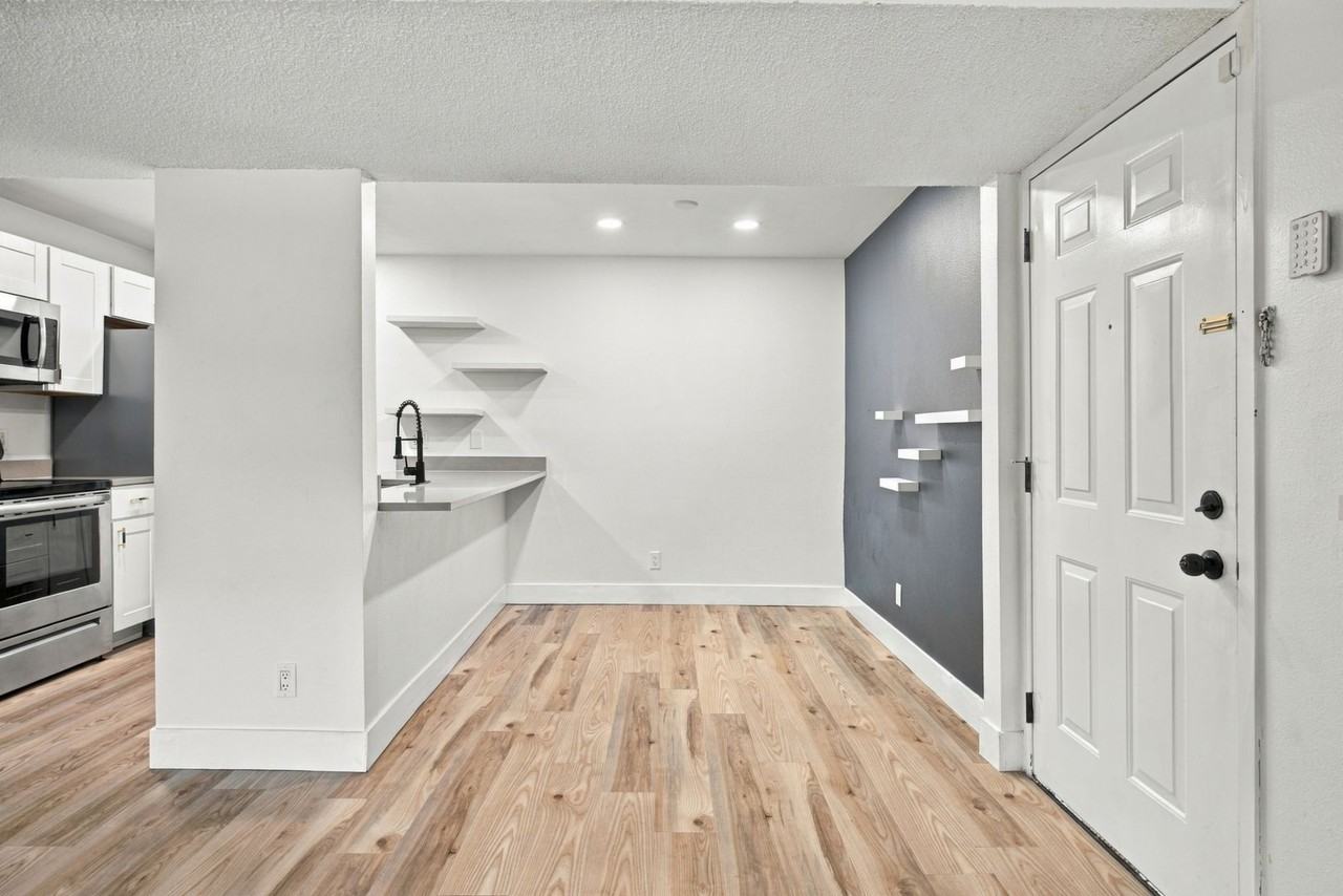 3141 3141 S Taramac Dr #208G - Photo 7 of 24