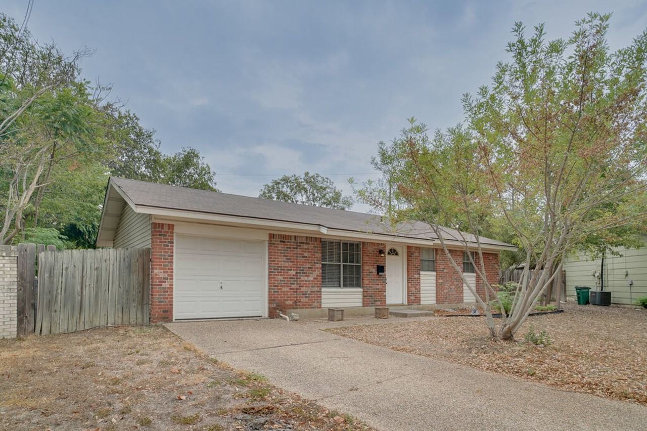 8409 Whittman Cv - Photo 2 of 20