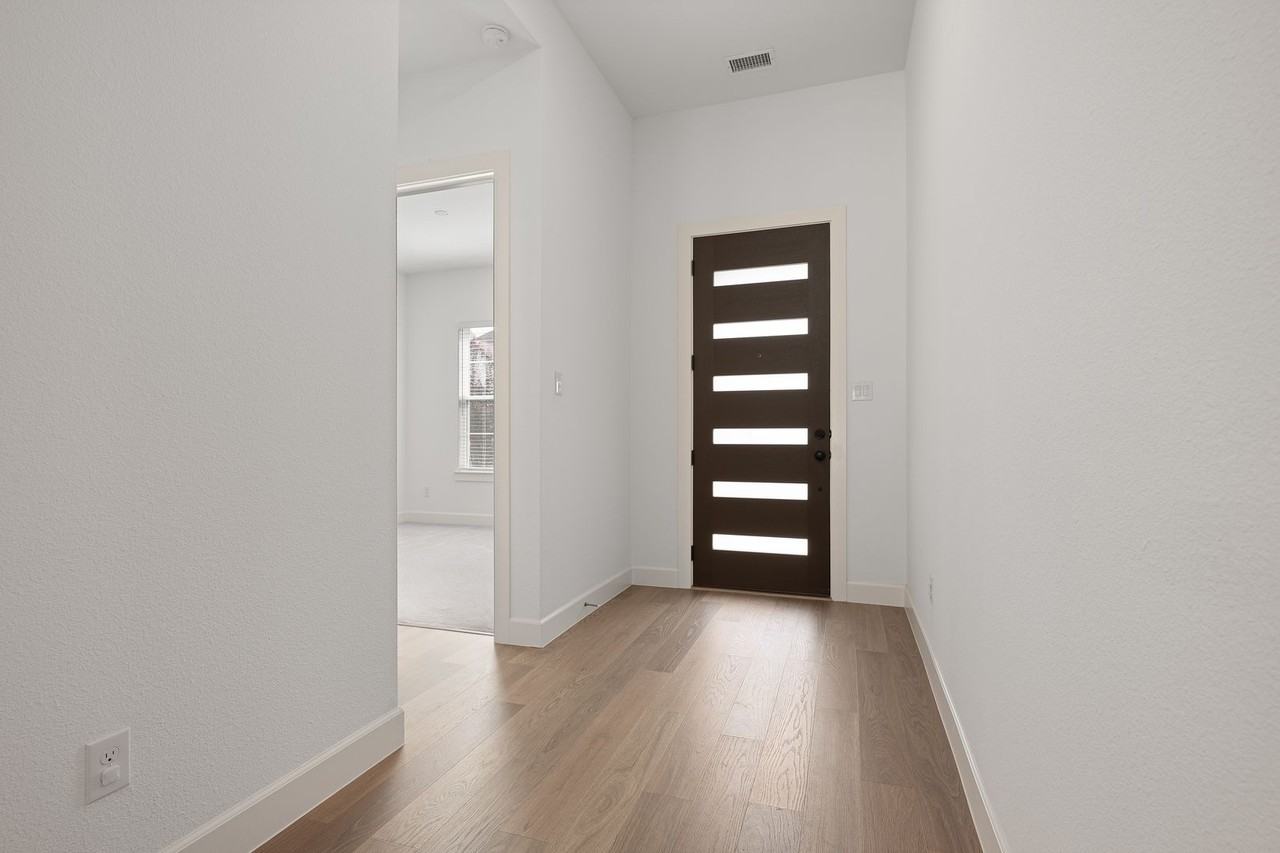 3132 Blake Dr - Photo 5 of 28