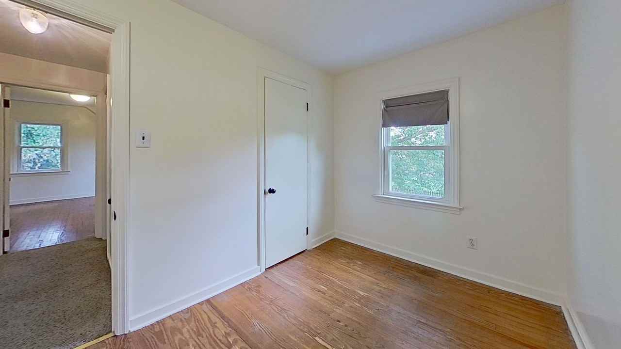 322 Pinehurst Rd - Photo 6 of 12
