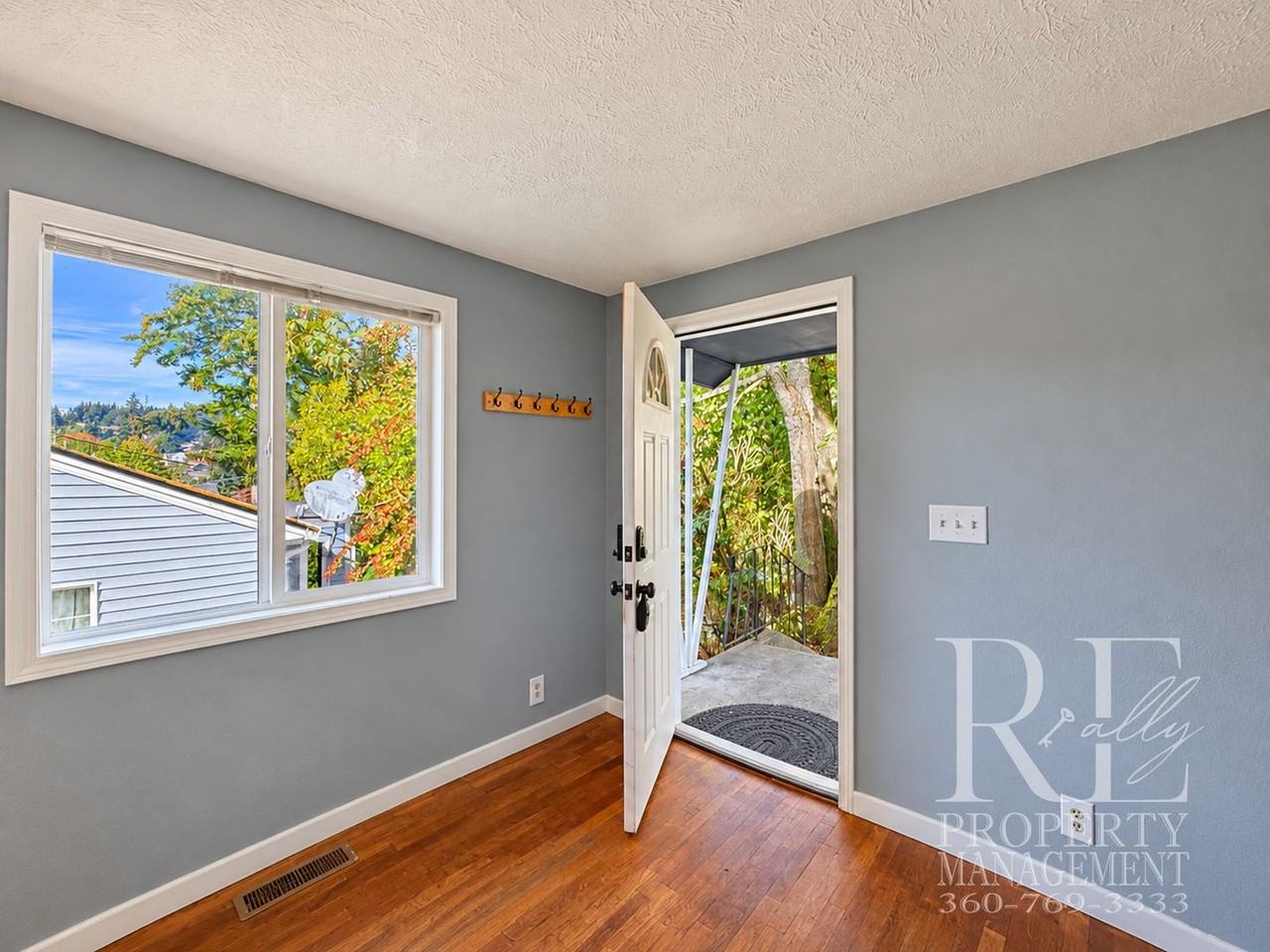 3625 W E St - Photo 3 of 30