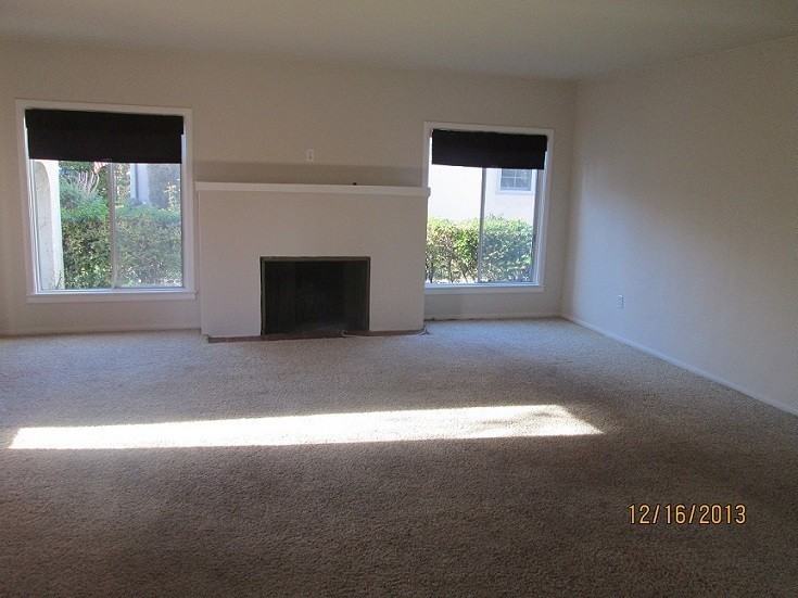 635 Saint John St - Photo 2 of 7