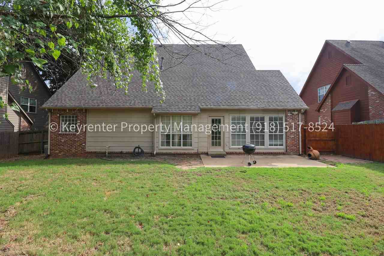 8703 E 95th Pl - Photo 6 of 50
