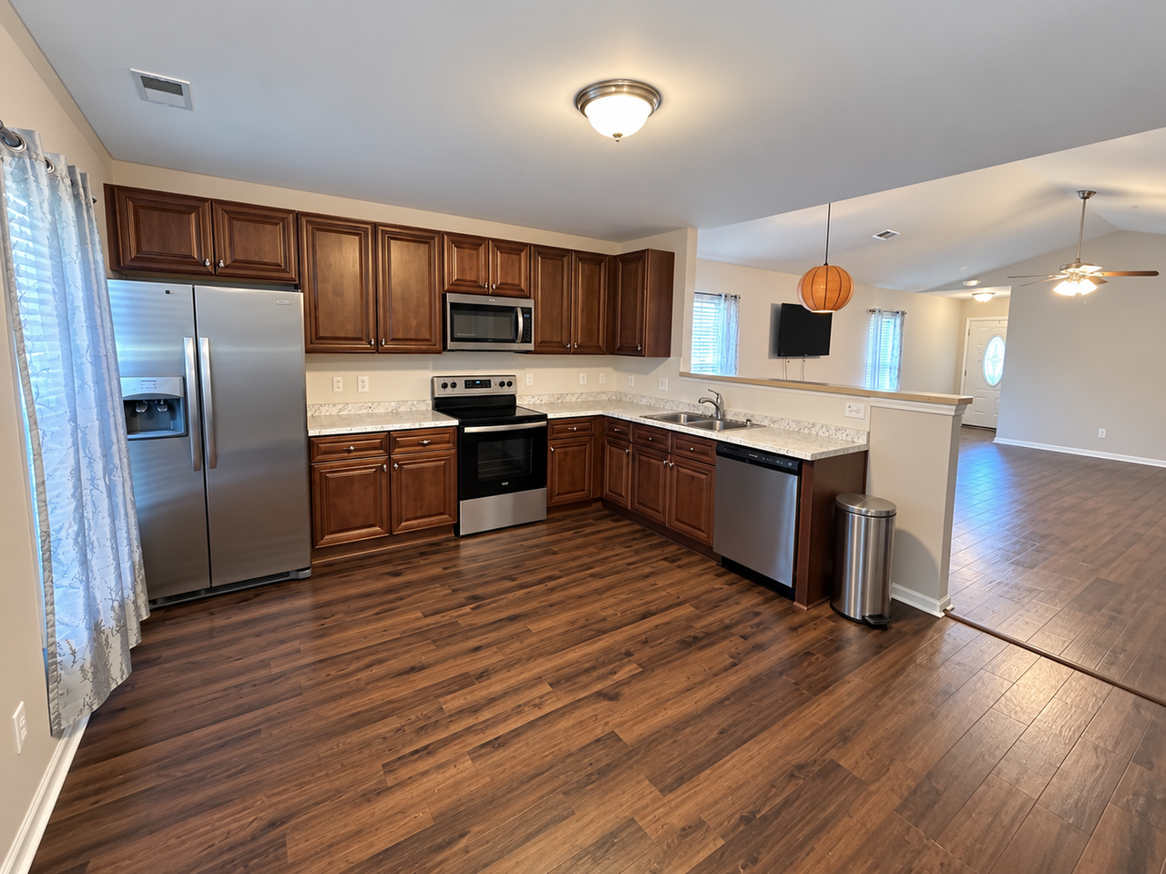 225 Musgroves Mill Ln - Photo 3 of 17