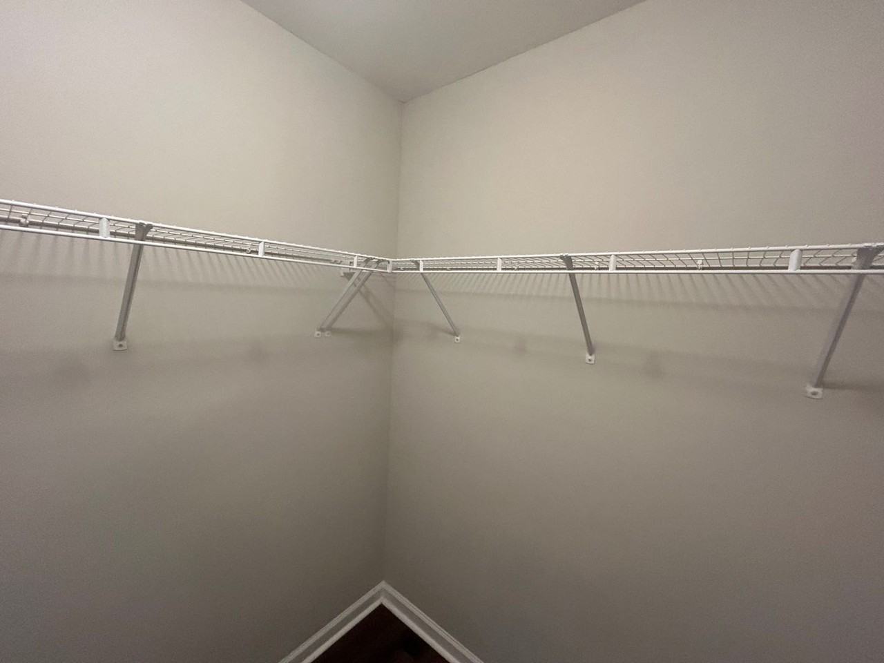 225 Musgroves Mill Ln - Photo 6 of 17