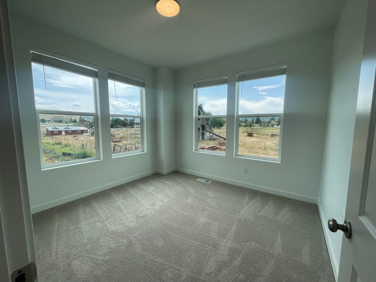 170 Grassy Knolls Path - Photo 4 of 8