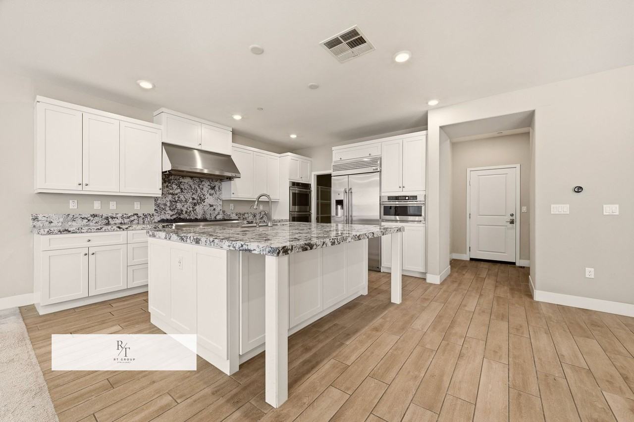 20610 Shepherd Hills Dr - Photo 3 of 41