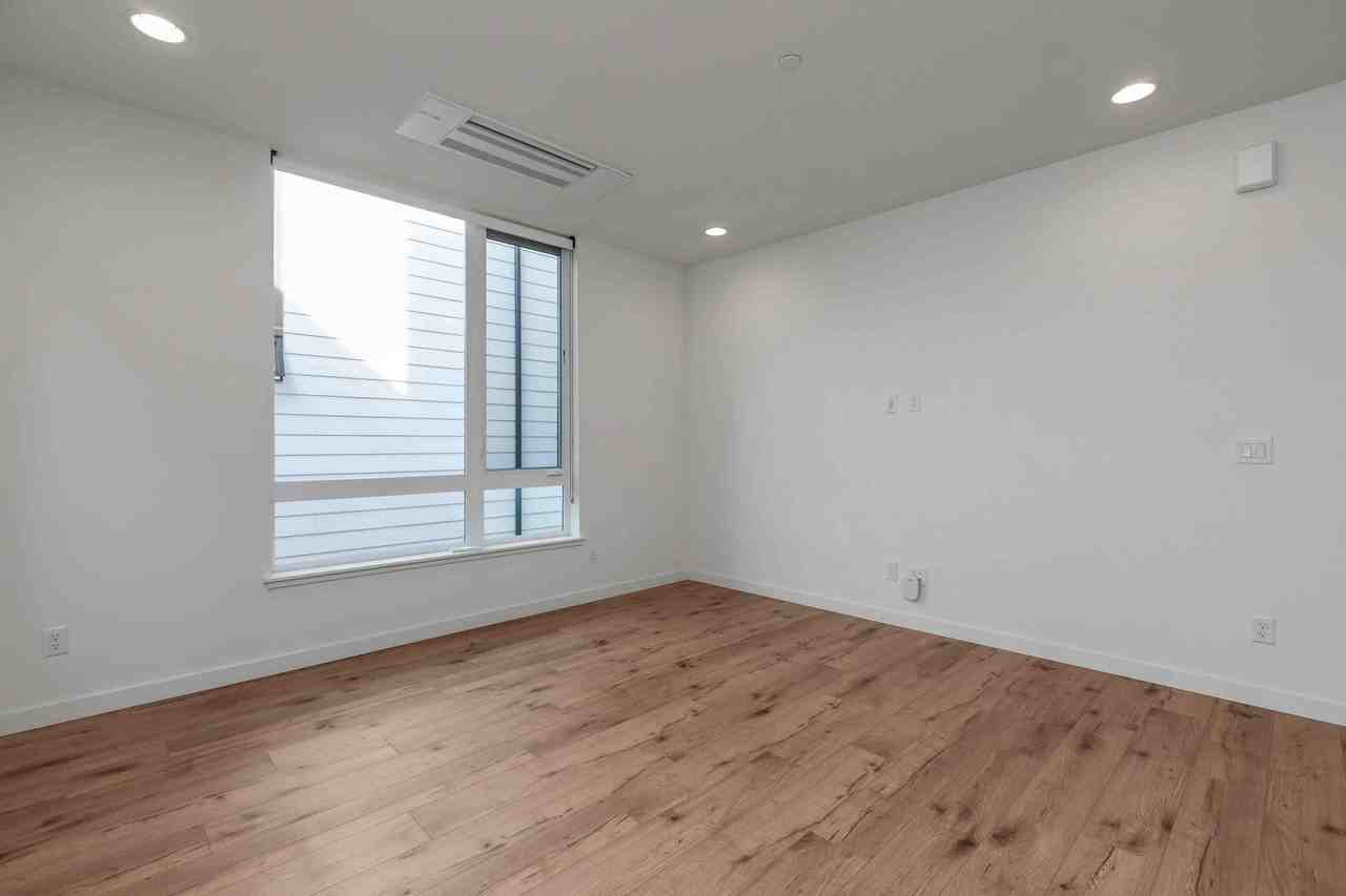 2624 Eastlake Ave E - Photo 6 of 50