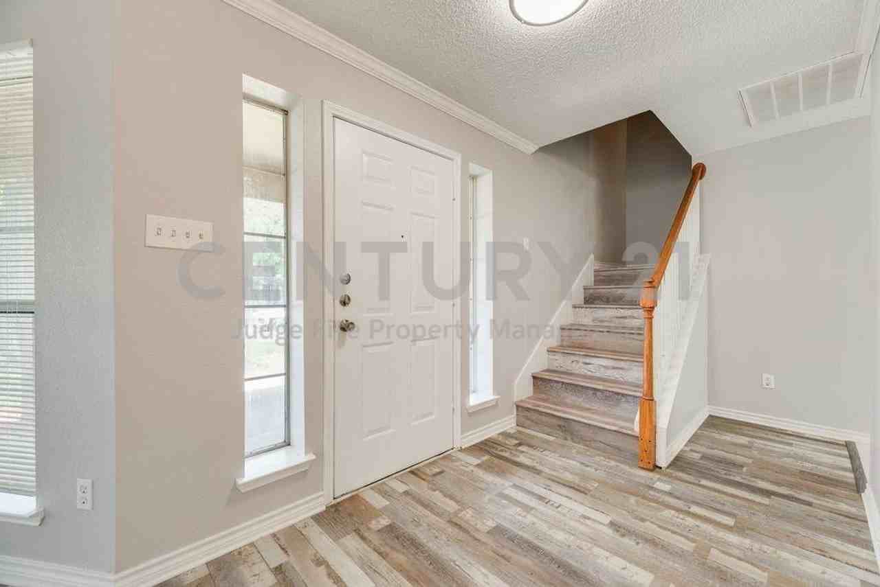 5610 Eagle Rock Rd - Photo 5 of 32