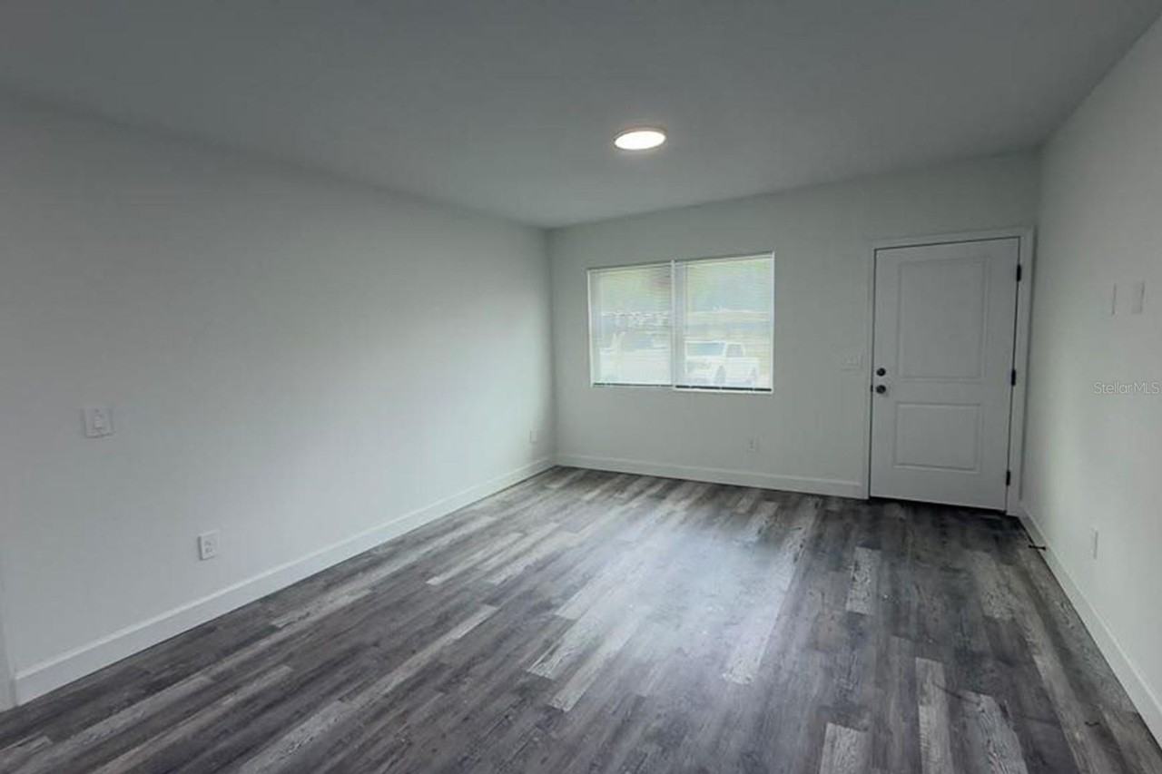 1701 Tallahassee Dr - Photo 3 of 6