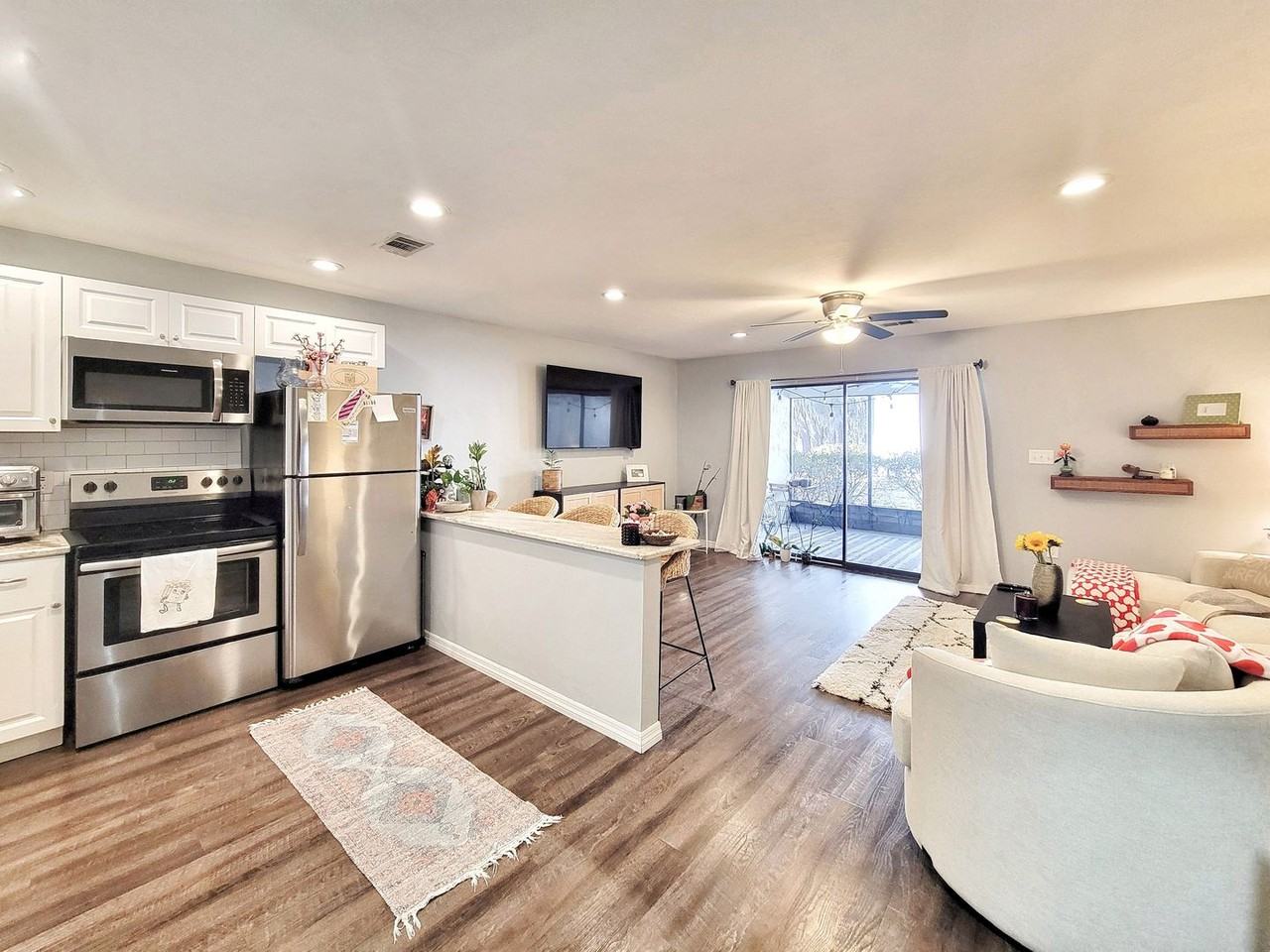 2830 Sw 14th Dr - Photo 6 of 21