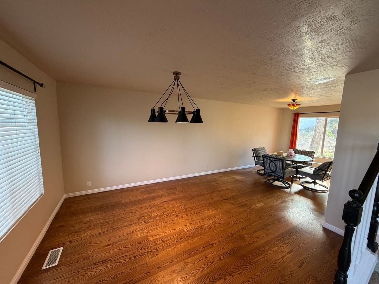 438 E Parowan Way - Photo 3 of 38
