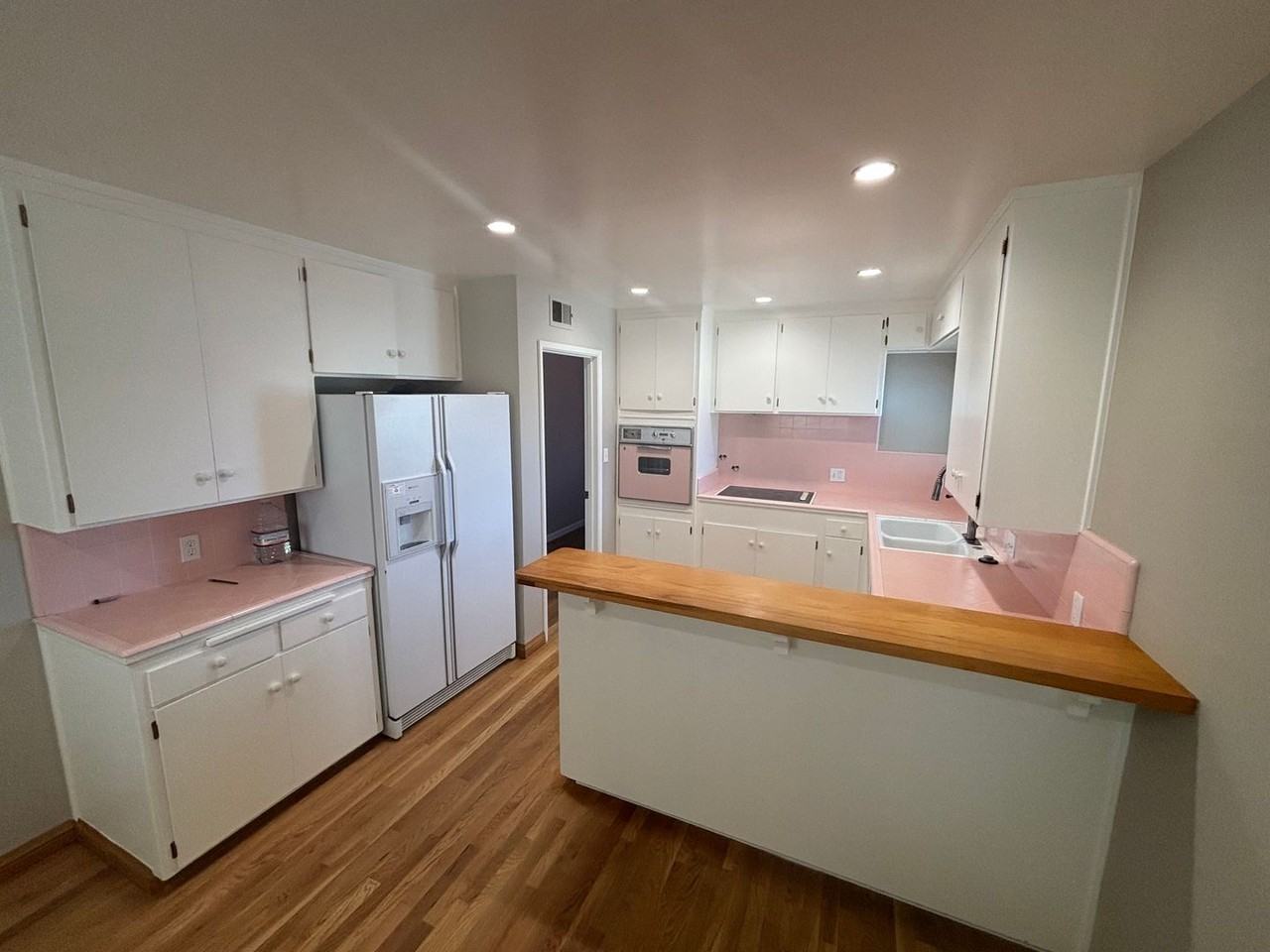 3558 Drake Dr - Photo 5 of 13