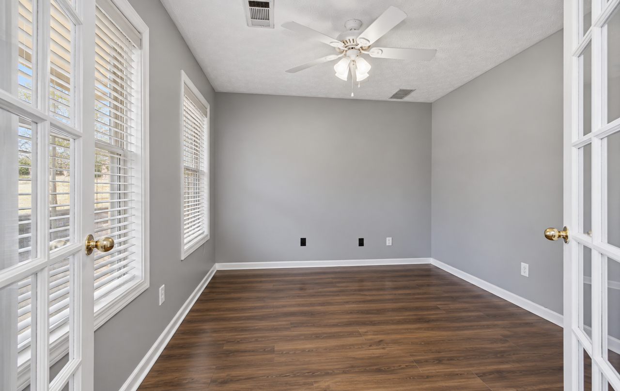 7272 Coral Lake Dr - Photo 4 of 16