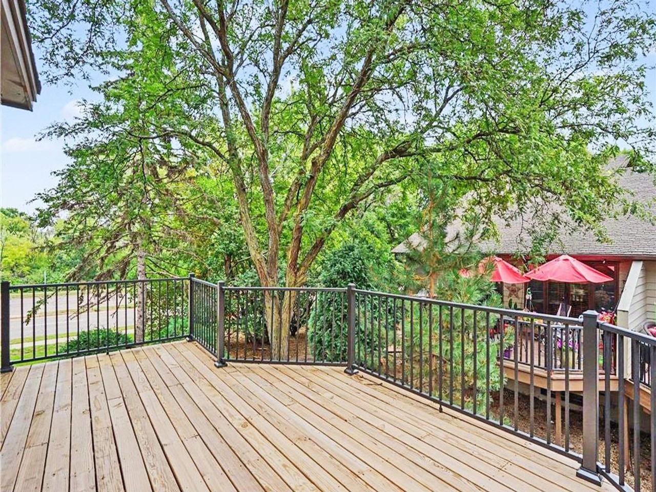 13329 Morgan Ave S - Photo 6 of 20