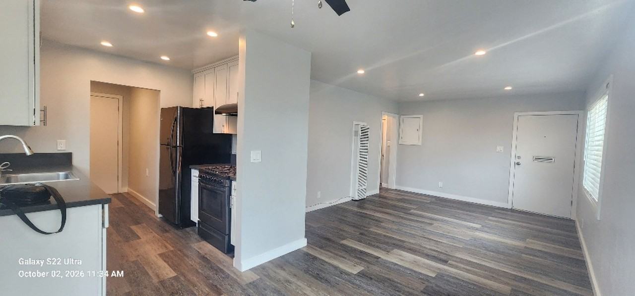 1871 Alcatraz Ave - Photo 4 of 12