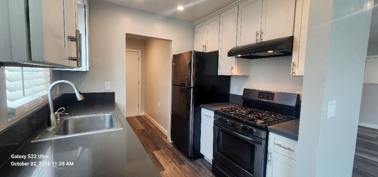 1871 Alcatraz Ave - Photo 5 of 12