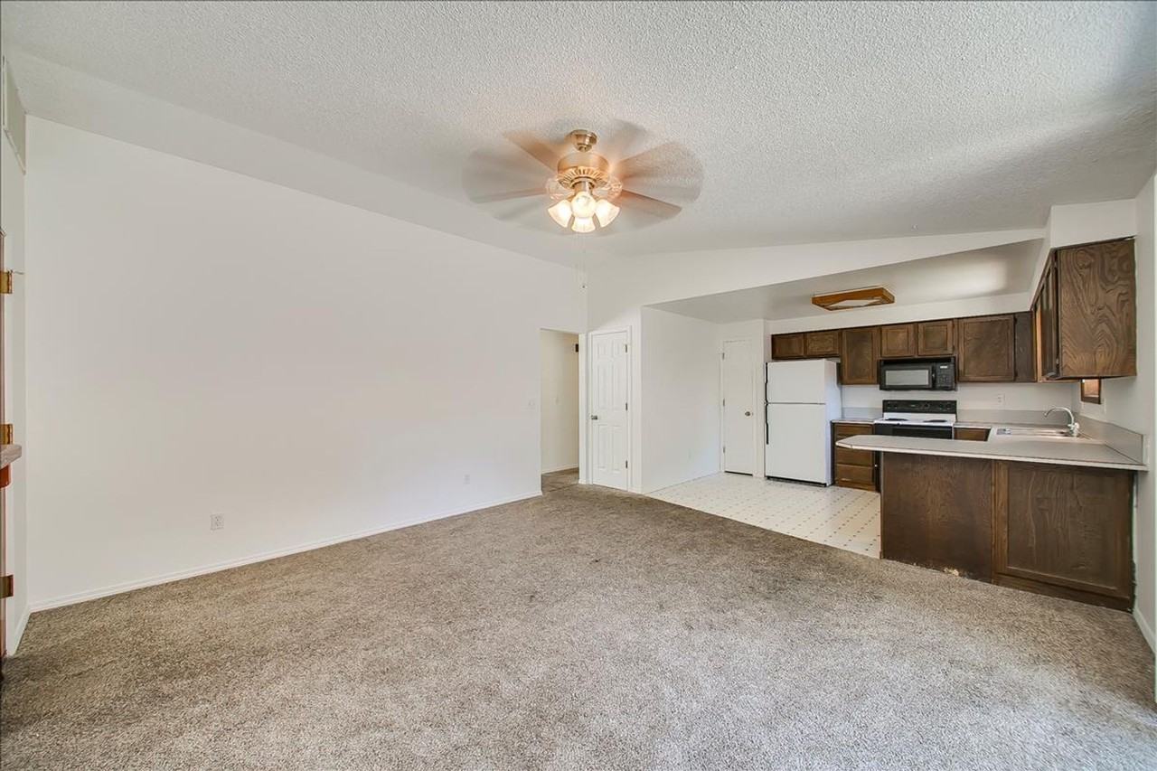 2358 S Wyoming Ave - Photo 6 of 21