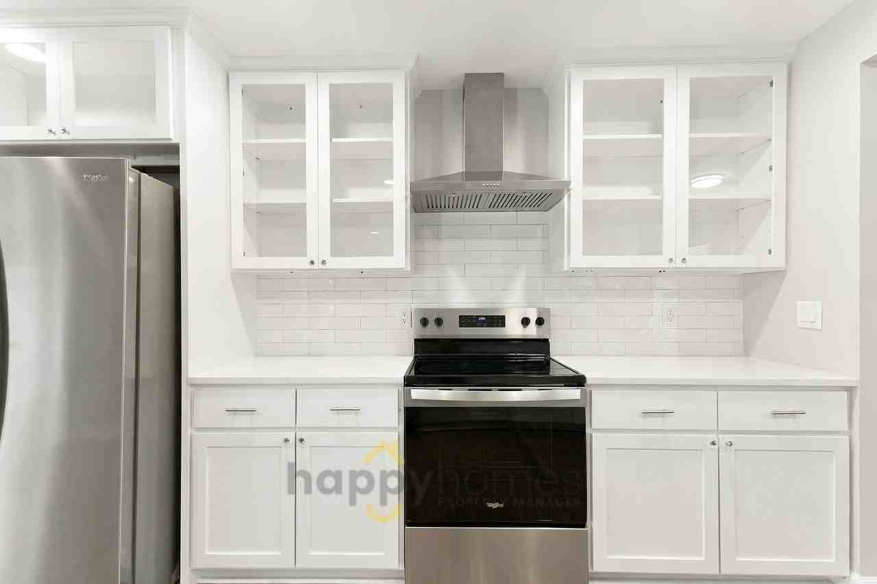 111 Flicker Ln - Photo 4 of 23