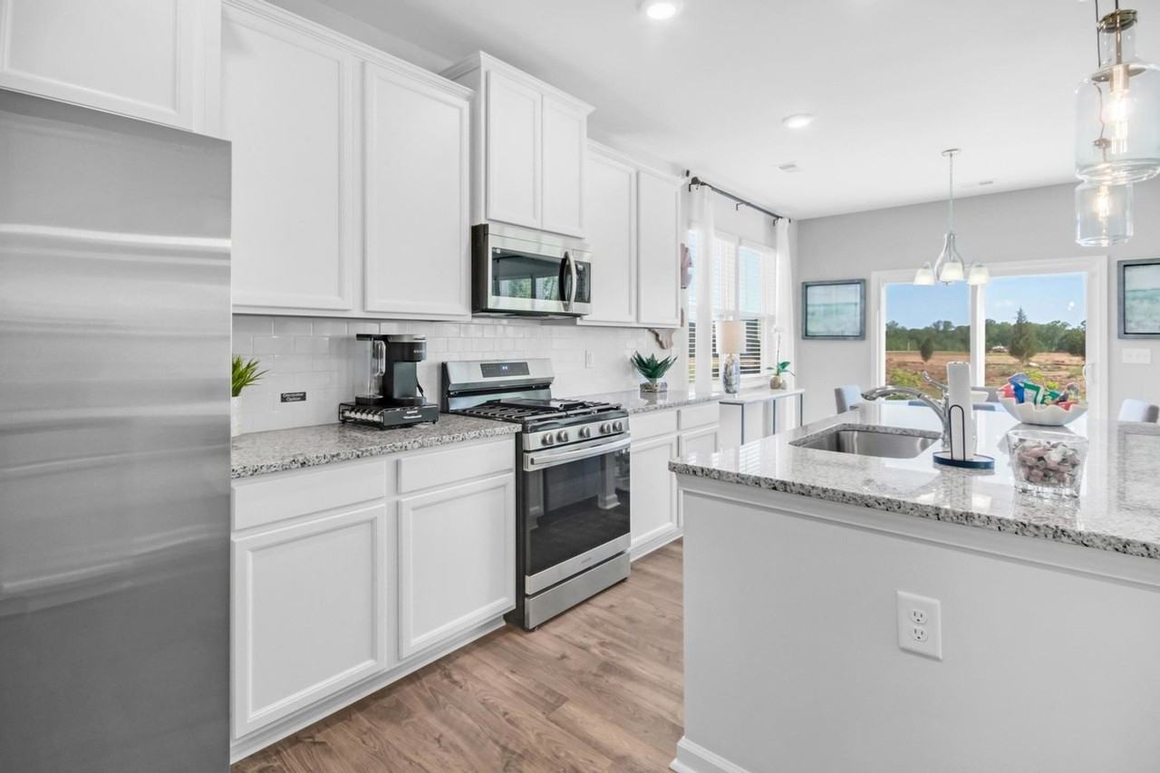 702 Count Fleet Ct - Photo 2 of 22
