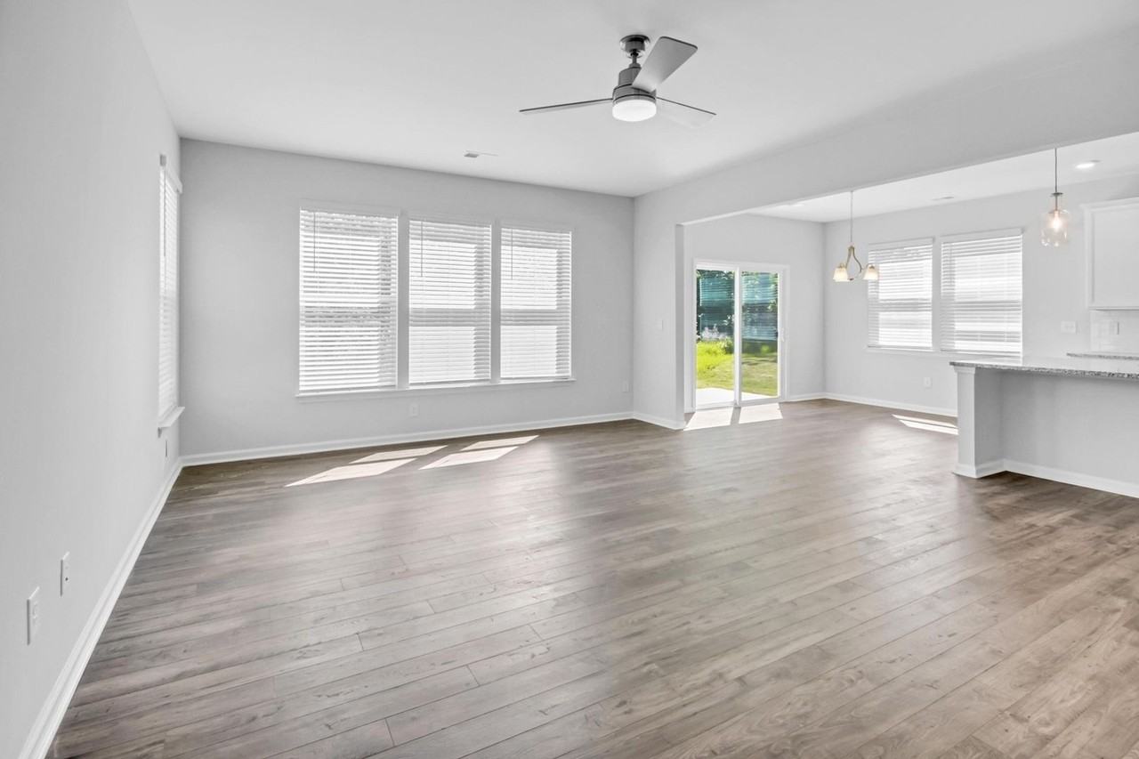 702 Count Fleet Ct - Photo 7 of 22