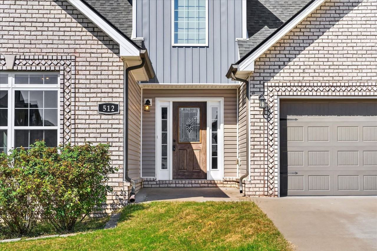 512 Wingfield Ct - Photo 4 of 43