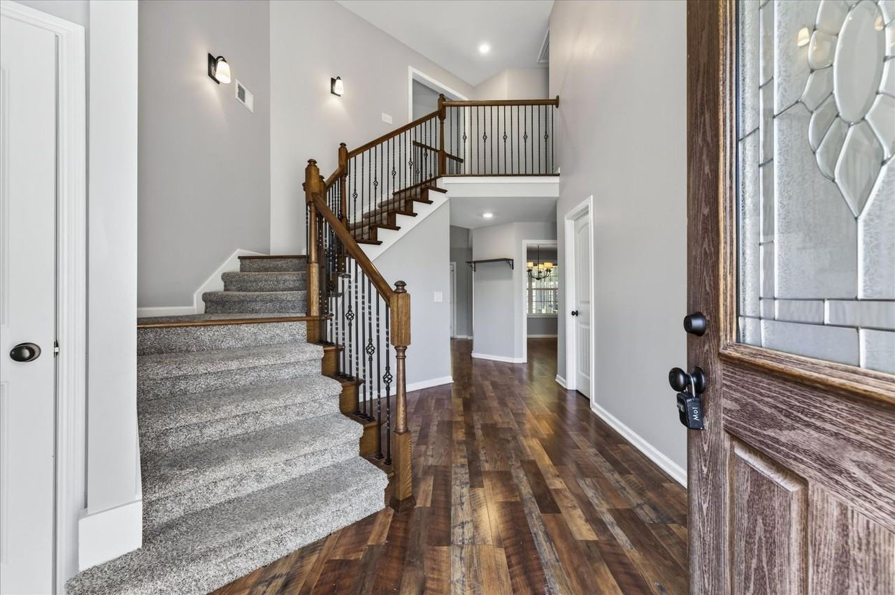 512 Wingfield Ct - Photo 5 of 43