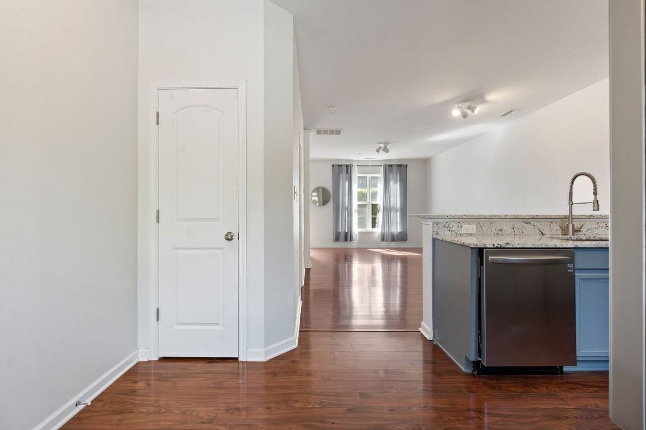 403 Legends Way - Photo 6 of 18