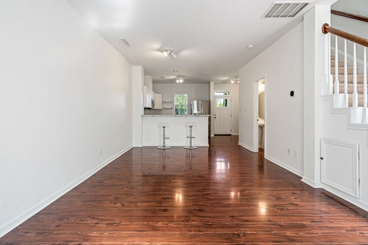 403 Legends Way - Photo 7 of 18