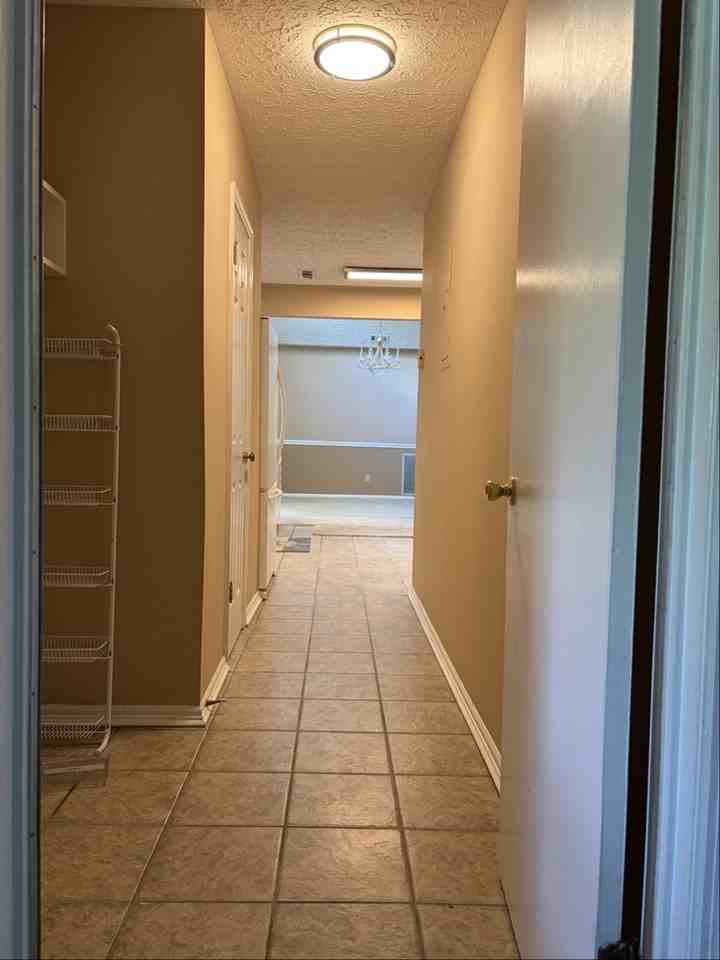 528 Ansley Ave - Photo 3 of 20
